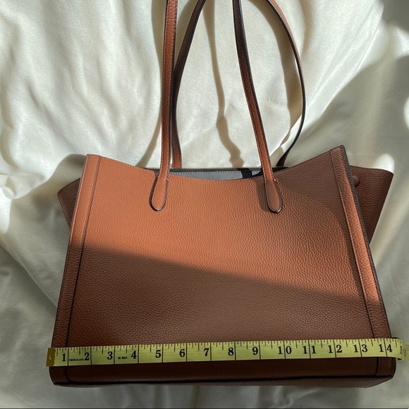 Banana Republic Structured Leather Tote - Picture 7 of 8